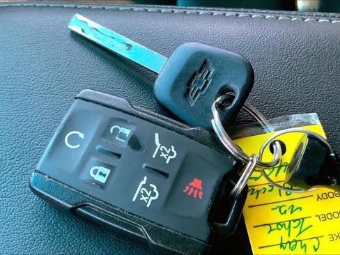 Used 2018 Chevrolet Tahoe LT image 14