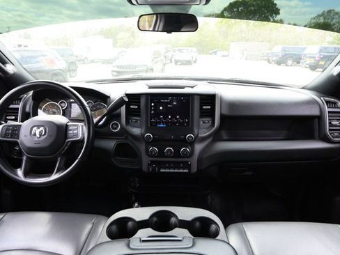 Used 2022 RAM 2500 Tradesman w/ Chrome Appearance Group image 30