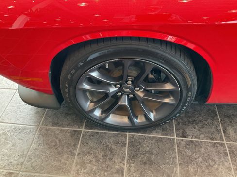 Used 2022 Dodge Challenger R/T Scat Pack w/ Driver Convenience Group image 6