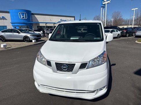 Used 2021 Nissan NV200 SV w/ Back Door Glass Package image 2