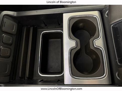 Used 2014 GMC Sierra 1500 SLT w/ SLT Crew Cab Value Package image 38