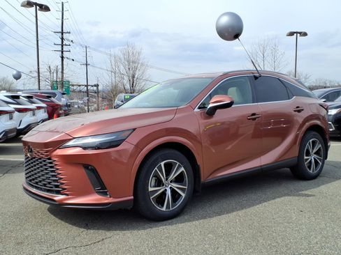 Used 2023 Lexus RX 350 Premium Plus w/ Accessory Package AWD/4WD image 3