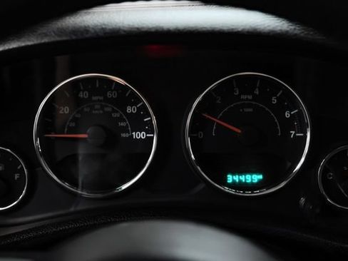 Used 2015 Jeep Wrangler Sport w/ Connectivity Group AWD/4WD image 17