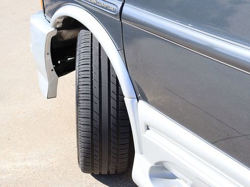 Used 2014 GMC Savana 1500 image 66