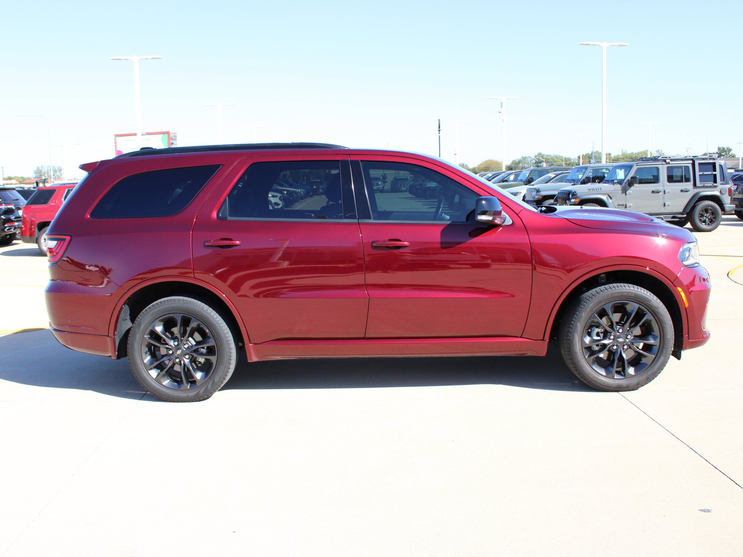 Used 2024 Dodge Durango GT AWD/4WD image 6
