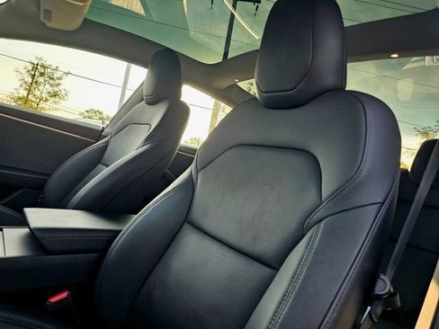 Used 2024 Tesla Model 3 Standard Range RWD image 19