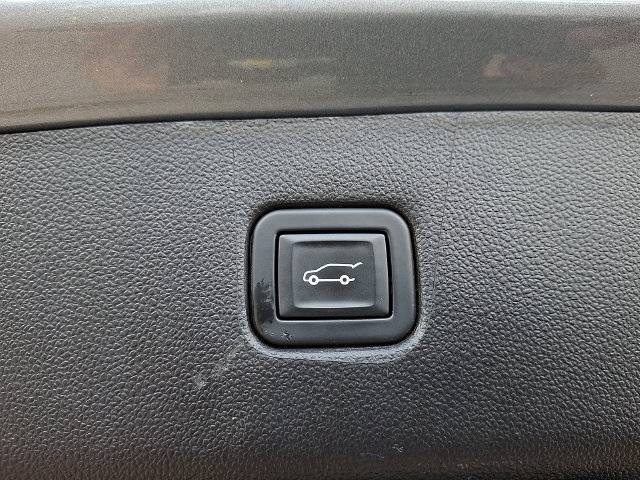 Used 2024 Chevrolet Blazer RS FWD image 30