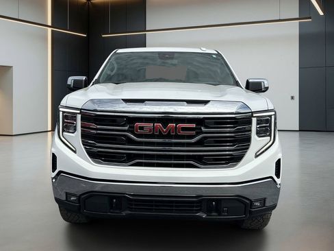 Used 2024 GMC Sierra 1500 SLT w/ SLT Convenience Package AWD/4WD image 5