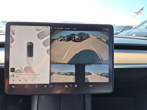 Used 2022 Tesla Model Y Long Range AWD/4WD image 11