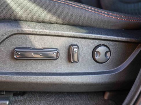 Used 2025 Honda Pilot Sport image 19