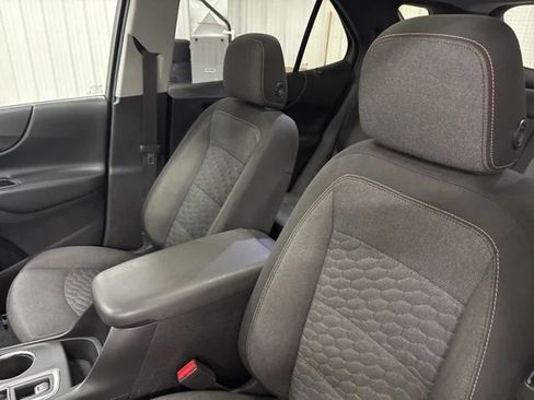 Used 2018 Chevrolet Equinox LT w/ Sun & Infotainment Package AWD/4WD image 7
