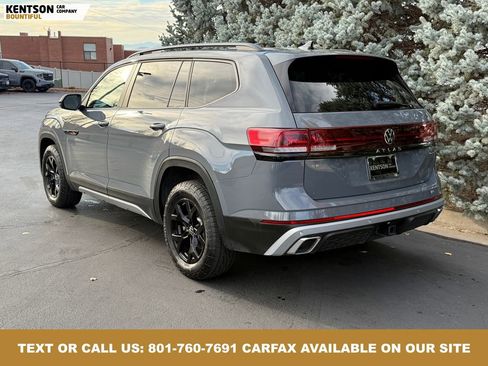 Used 2025 Volkswagen Atlas Peak Edition SE image 6