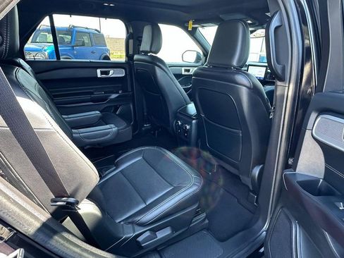 Used 2020 Ford Explorer Limited image 13