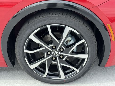 New 2026 Toyota Prius Plug-In Hybrid FWD image 15