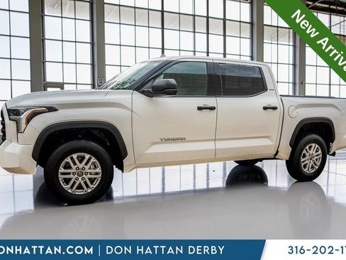 Used 2022 Toyota Tundra SR5 AWD/4WD image 2