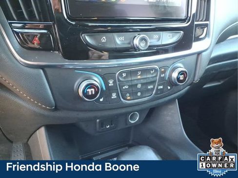 Used 2023 Chevrolet Traverse LT FWD image 27