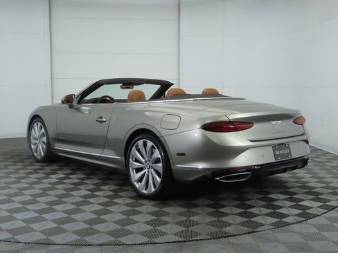 Used 2026 Bentley Continental GTC image 7