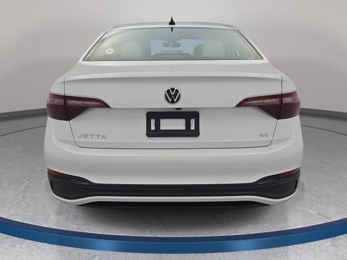 Certified 2023 Volkswagen Jetta SE FWD image 6