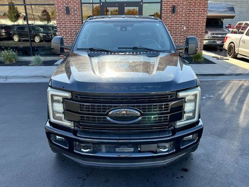 Used 2017 Ford F250 Lariat w/ Lariat Ultimate Package image 9