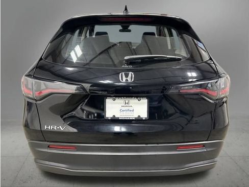 Certified 2023 Honda HR-V LX image 5