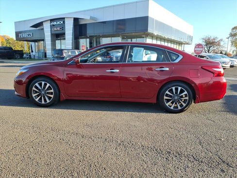 Used 2017 Nissan Altima 2.5 SV image 8