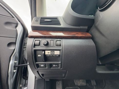 Used 2013 Subaru Legacy 2.5i Limited image 16