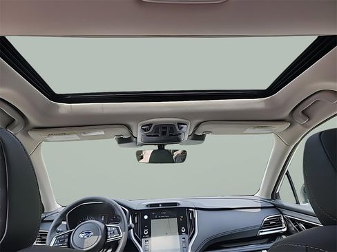Used 2025 Subaru Outback Limited image 26