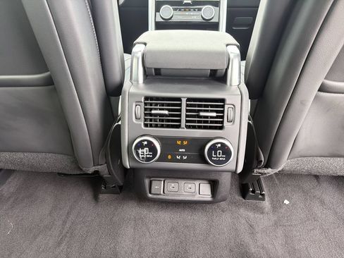 Used 2025 Land Rover Discovery S AWD/4WD image 19