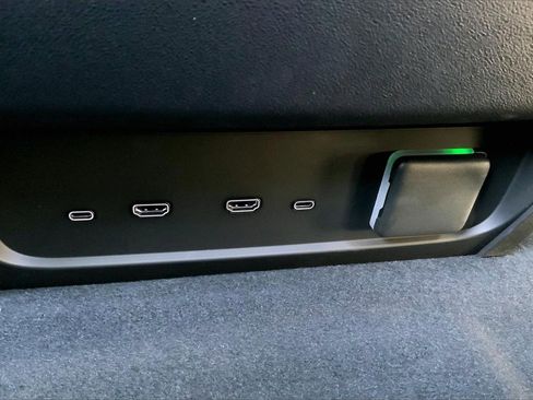 New 2026 Cadillac Escalade IQL Sport 1 w/ LPO, ONYX Package image 22