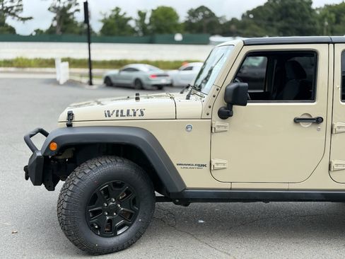 Used 2018 Jeep Wrangler Unlimited Sport AWD/4WD image 11