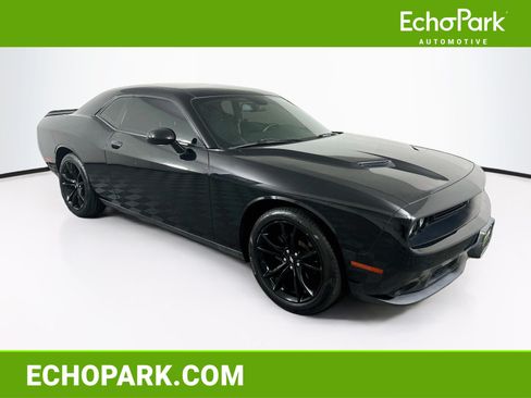 Used 2018 Dodge Challenger SXT w/ Blacktop Package RWD image 1