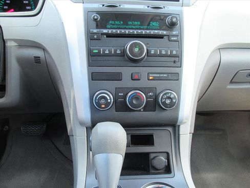 Used 2012 Chevrolet Traverse LS FWD image 24