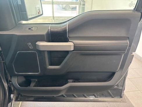 Used 2018 Ford F150 Platinum w/ Equipment Group 701A Luxury image 14