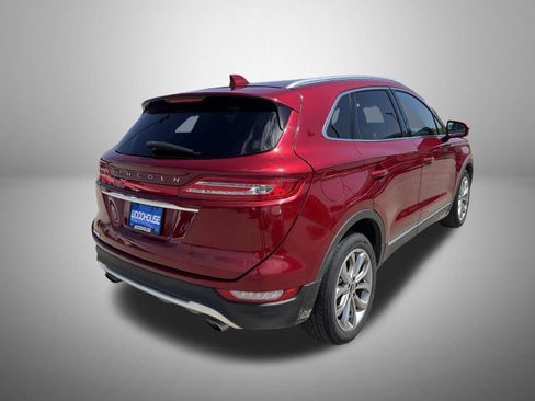 Used 2019 Lincoln MKC Select w/ Select Plus Package FWD image 3