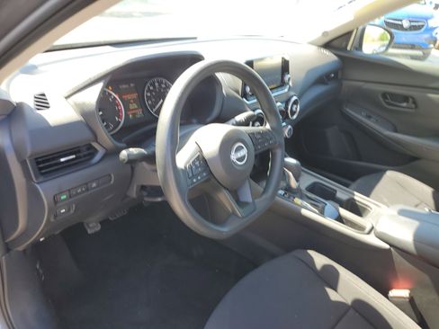 Used 2024 Nissan Sentra S image 9