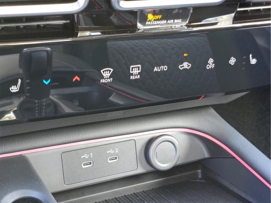 New 2026 Nissan Sentra SV w/ SV Convenience Package FWD image 25