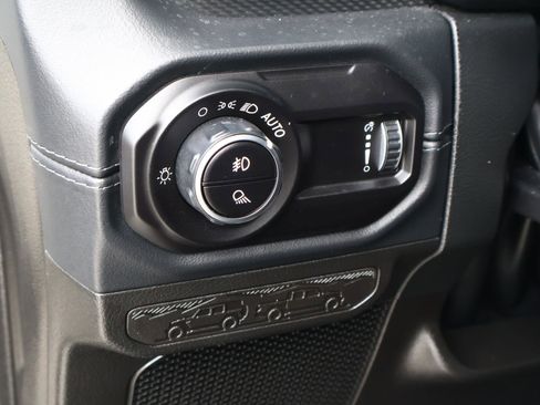 Used 2025 Jeep Gladiator Mojave image 26