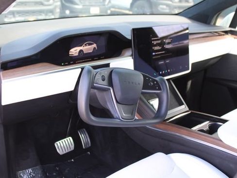 Used 2023 Tesla Model X AWD/4WD image 13