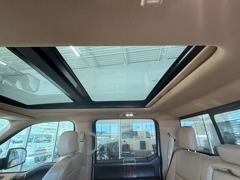 Used 2018 Ford F150 Lariat w/ Equipment Group 502A Luxury image 34