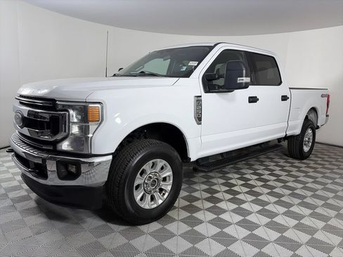 Certified 2022 Ford F250 XLT w/ XLT Value Package AWD/4WD image 3