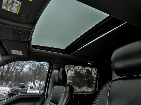 Used 2019 Ford F150 Lariat w/ Equipment Group 502A Luxury image 16