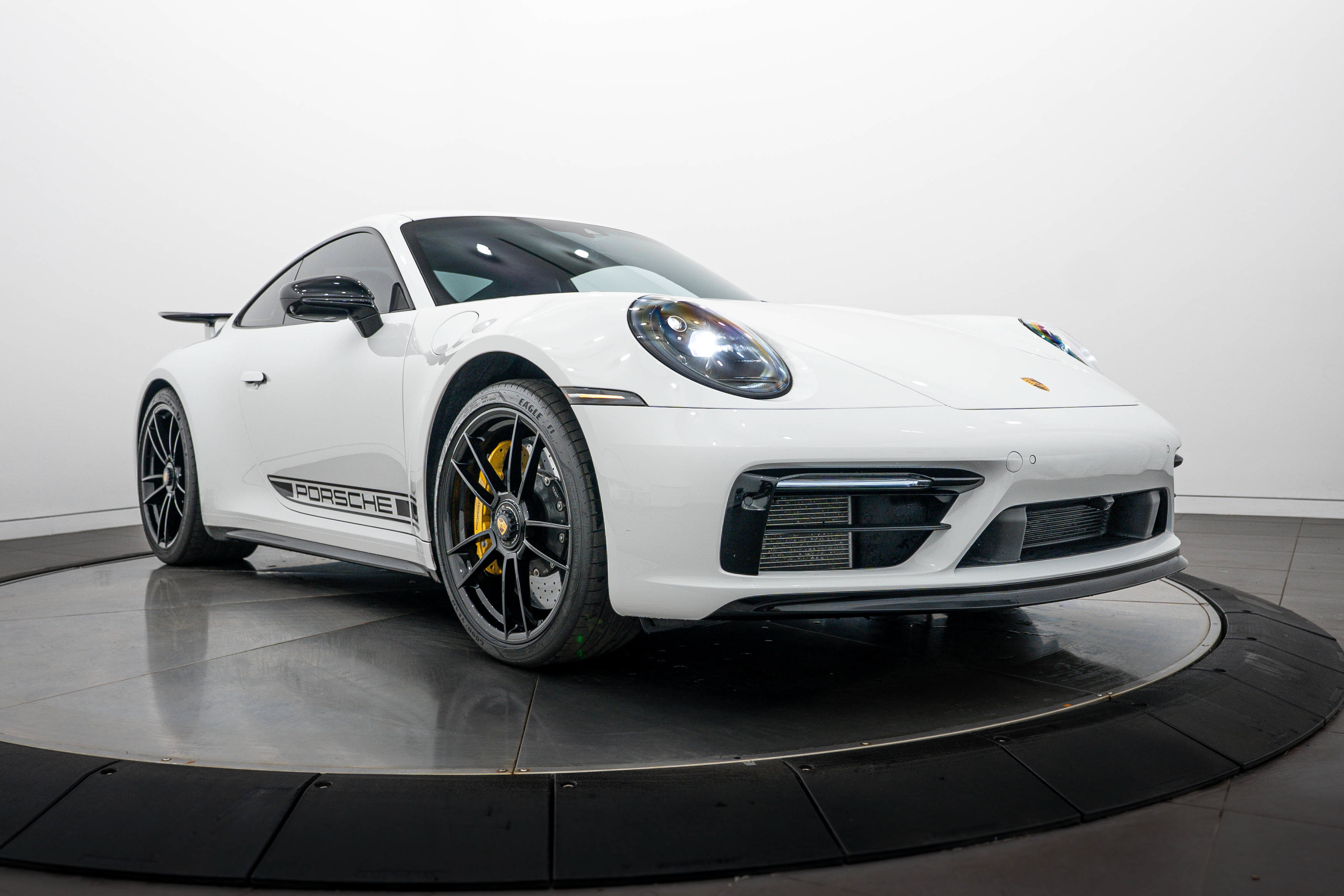 Certified 2024 Porsche 911 Carrera 4 GTS AWD/4WD image 9