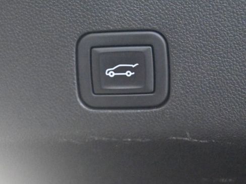 Used 2024 Chevrolet Tahoe LT image 21