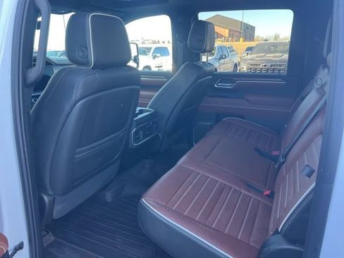 Used 2025 GMC Sierra 2500 Denali Ultimate image 11