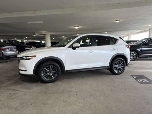 Used 2020 MAZDA CX-5 Touring FWD image 2