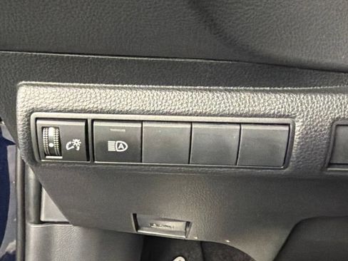 Used 2026 Toyota Corolla SE FWD image 28