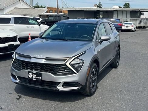 Certified 2023 Kia Sportage LX AWD/4WD image 3
