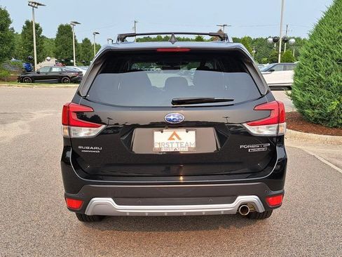 Used 2022 Subaru Forester Touring AWD/4WD image 6