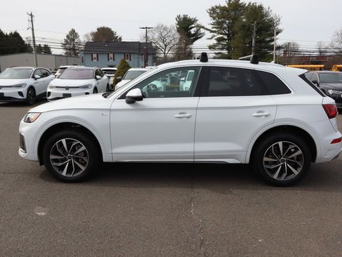 Used 2023 Audi Q5 2.0T Premium w/ Convenience Package image 8