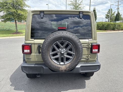 Used 2026 Jeep Wrangler Unlimited Sport AWD/4WD image 8